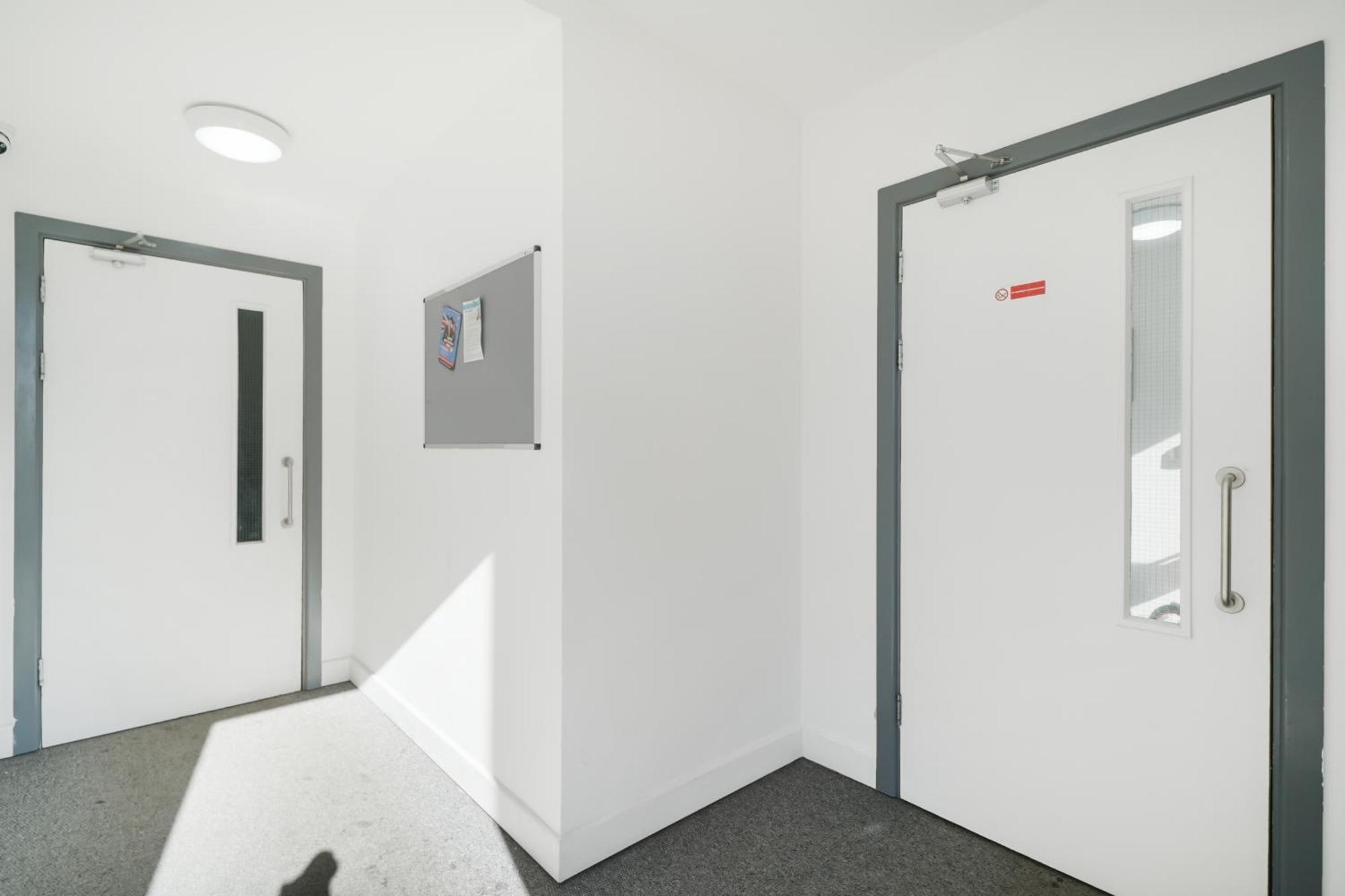One And Two Bed Apartments Slough Near Heathrow Colnbrook Kültér fotó