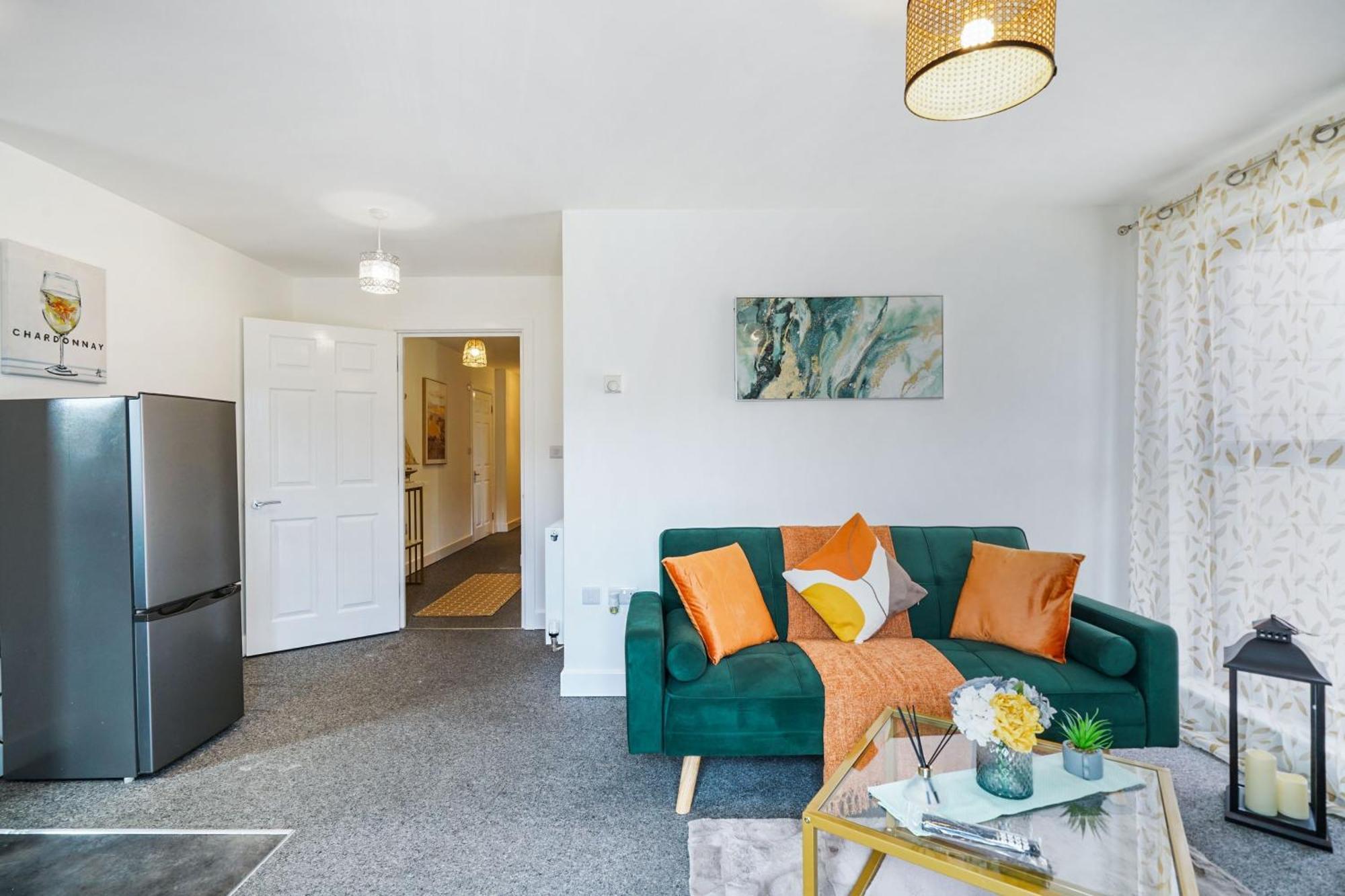One And Two Bed Apartments Slough Near Heathrow Colnbrook Kültér fotó