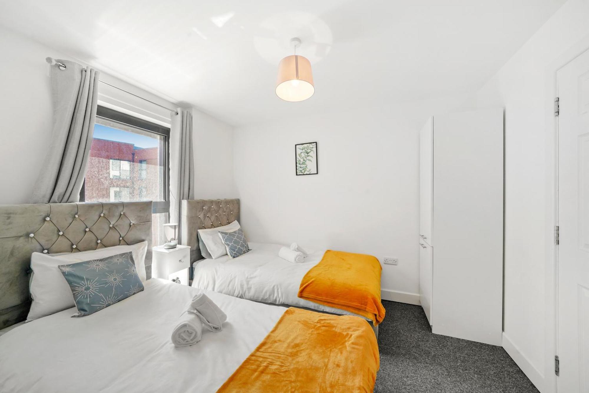 One And Two Bed Apartments Slough Near Heathrow Colnbrook Kültér fotó