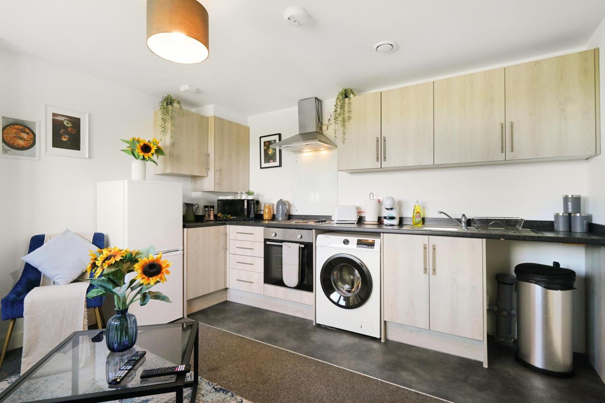 One And Two Bed Apartments Slough Near Heathrow Colnbrook Kültér fotó